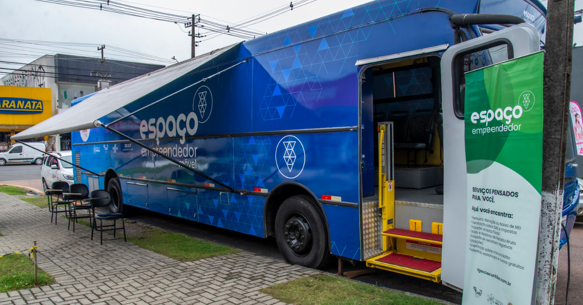 Espaço Empreendedor Móvel começa a percorrer as regionais de Curitiba