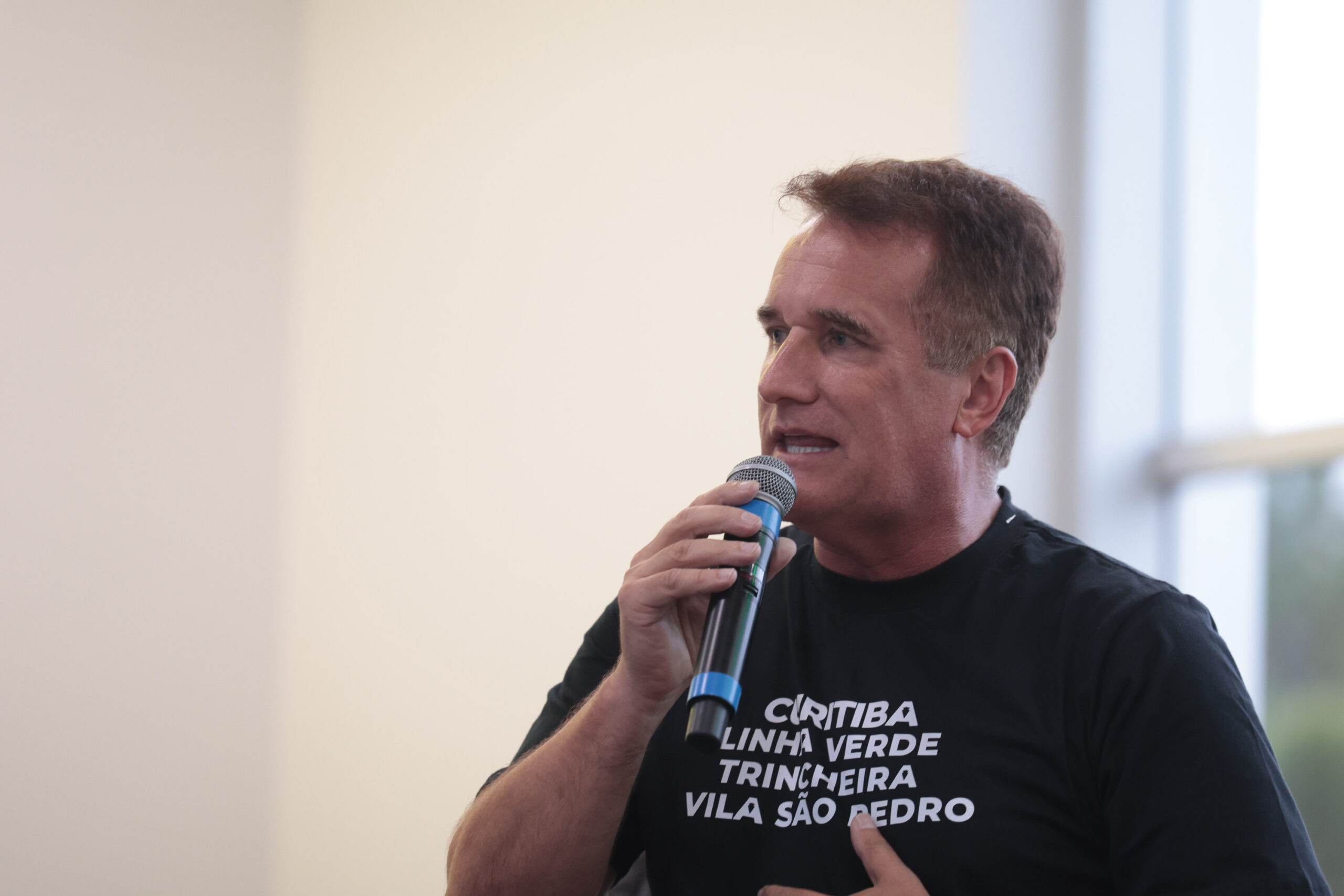 O governador Carlos Massa Ratinho Junior e o prefeito de Curitiba, Eduardo Pimentel, anunciam nesta terça-feira (01), no Palácio Iguaçu, um convênio para implantação de duas trincheiras na Linha Verde.