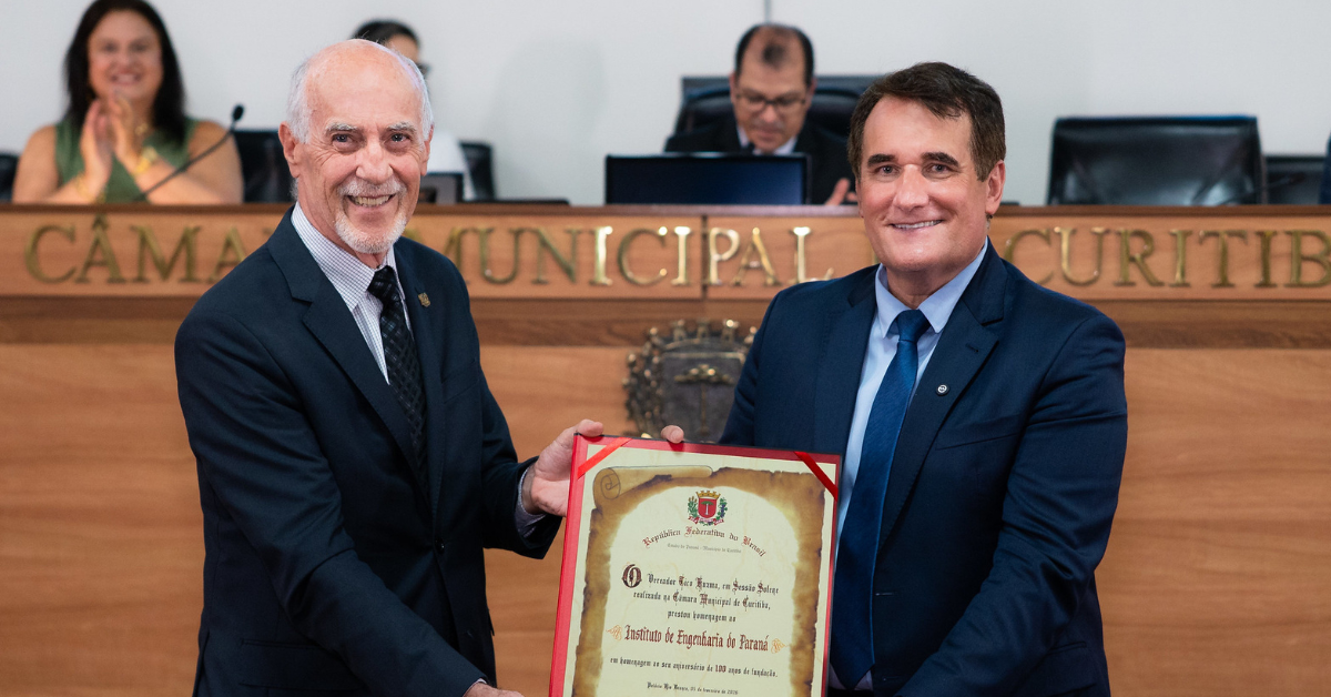 Tico Kuzma conduz homenagem aos 100 anos do IEP na Câmara de Curitiba