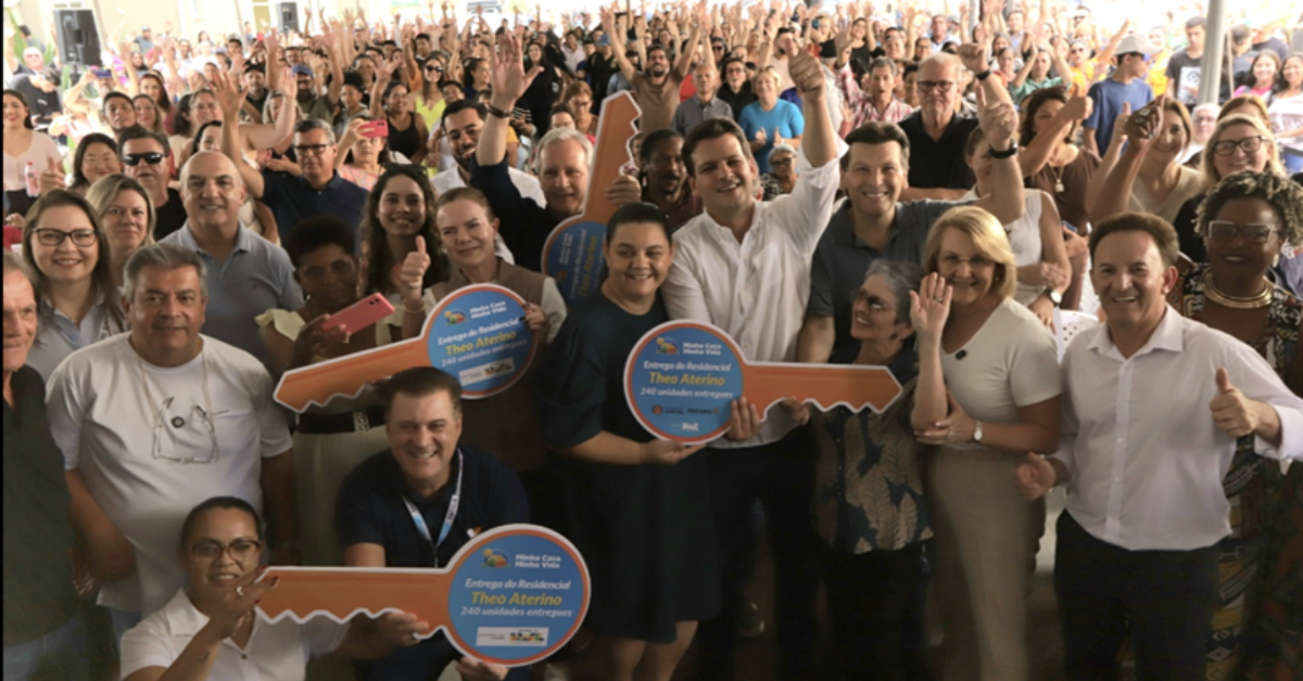 Prefeitura entrega 240 unidades habitacionais no Tatuquara após mais de uma década