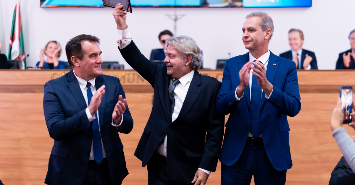 “Hoje celebramos uma história de trabalho, visão e construção de um legado”, afirma Tico Kuzma em homenagem a Raul Schuchovsky