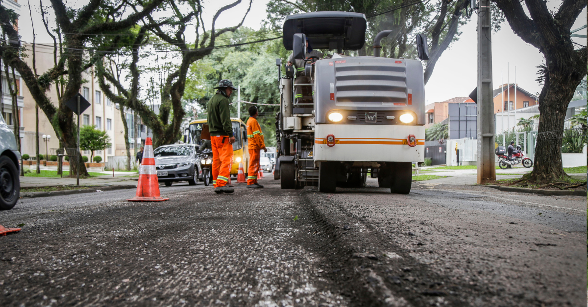 Sete ruas da Regional Portão recebem novo asfalto