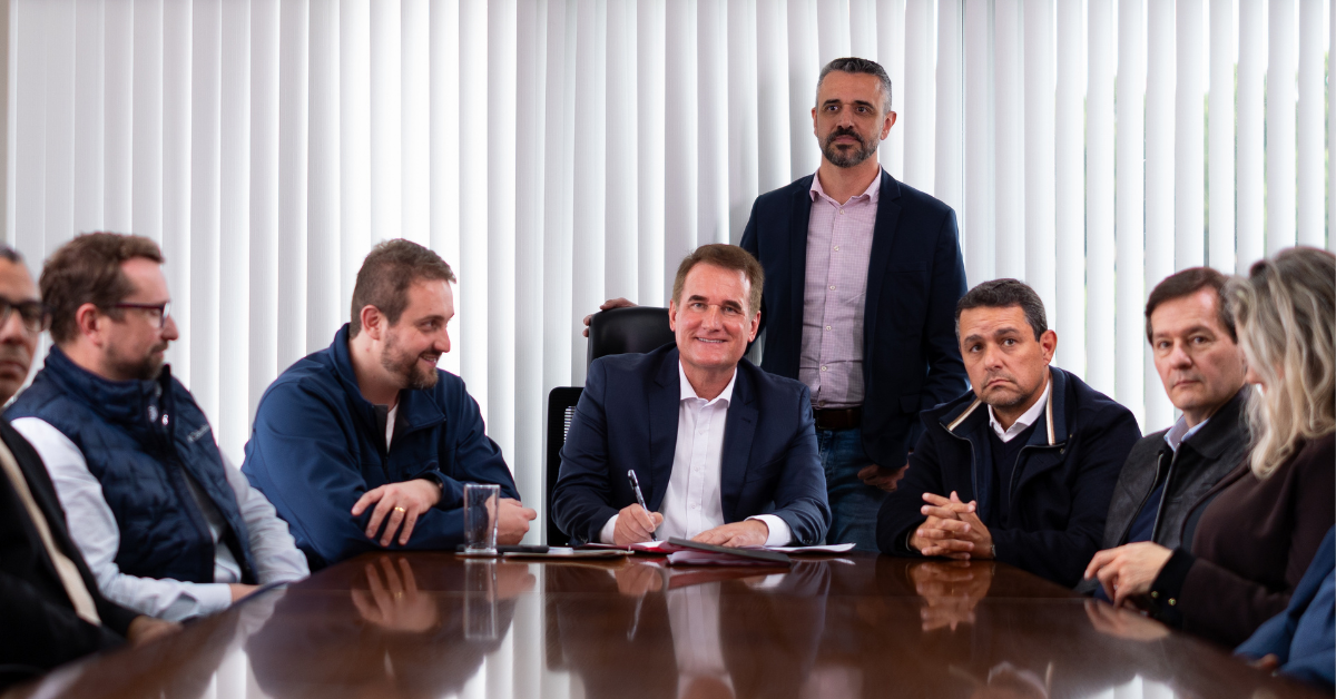 Câmara de Curitiba amplia comunicação institucional com novos contratos de publicidade